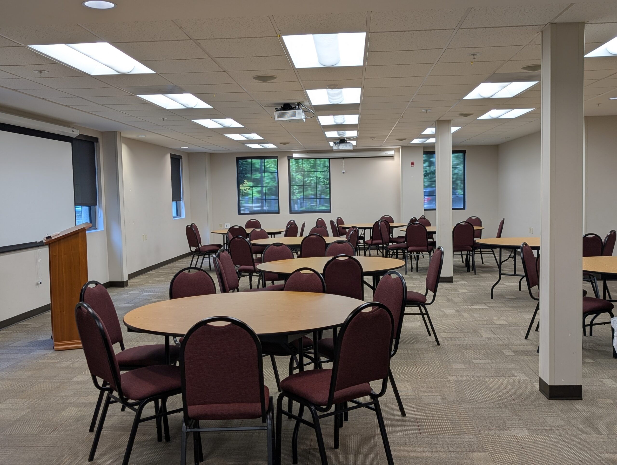 photo of riverview B room at the Independence event center.